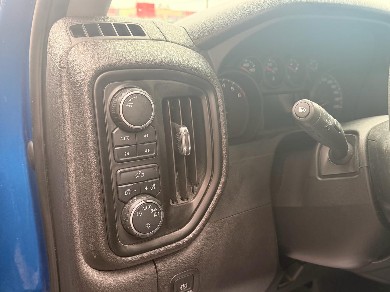 2022 Chevrolet Silverado 1500 Custom Trail Boss Photo