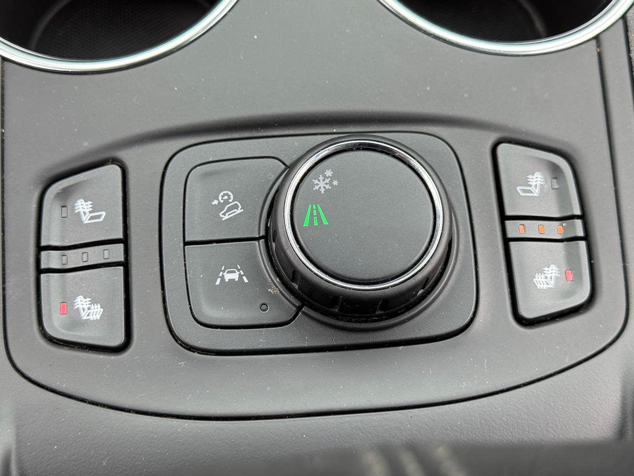 2023 GMC Terrain SLE+Remote Start+One Owner+CLEAN CARFAX Photo2