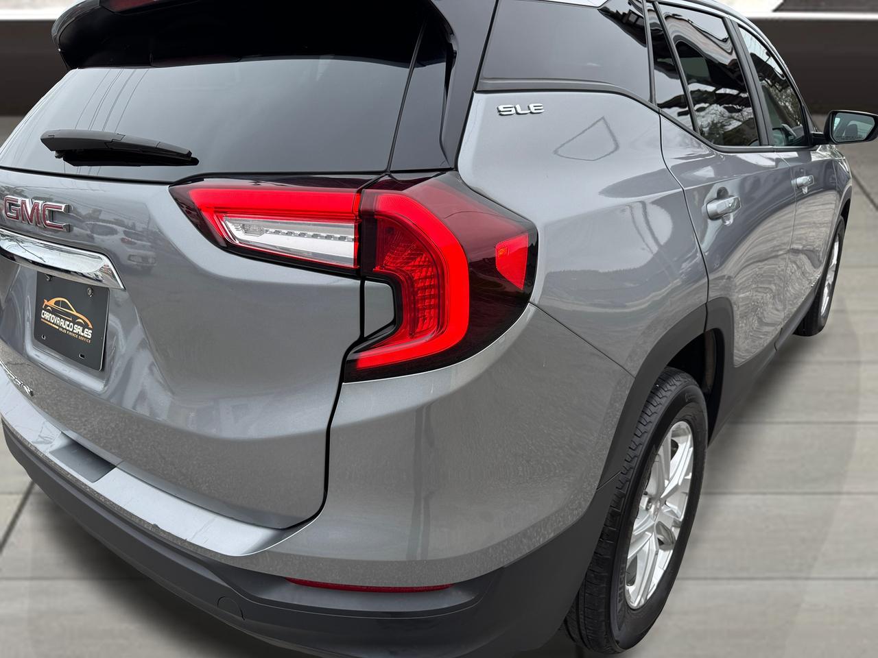 2023 GMC Terrain SLE+Remote Start+One Owner+CLEAN CARFAX Photo