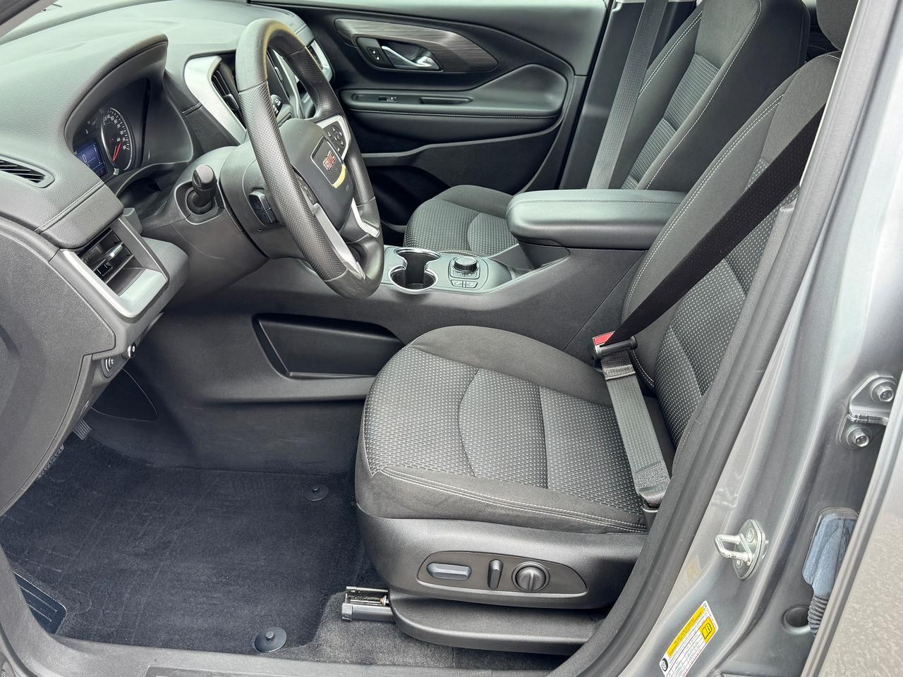 2023 GMC Terrain SLE+Remote Start+One Owner+CLEAN CARFAX Photo