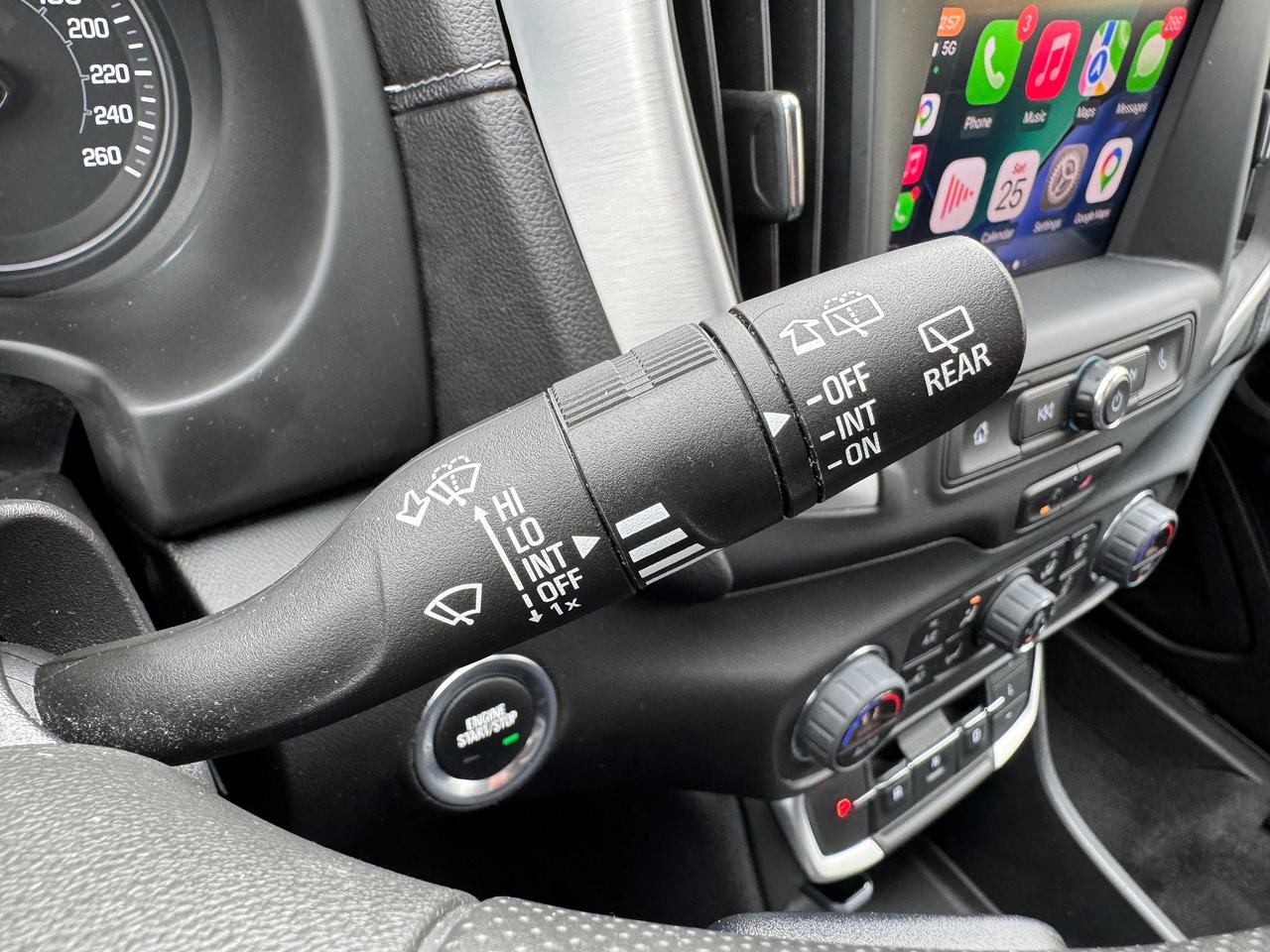 2023 GMC Terrain SLE+Remote Start+One Owner+CLEAN CARFAX Photo