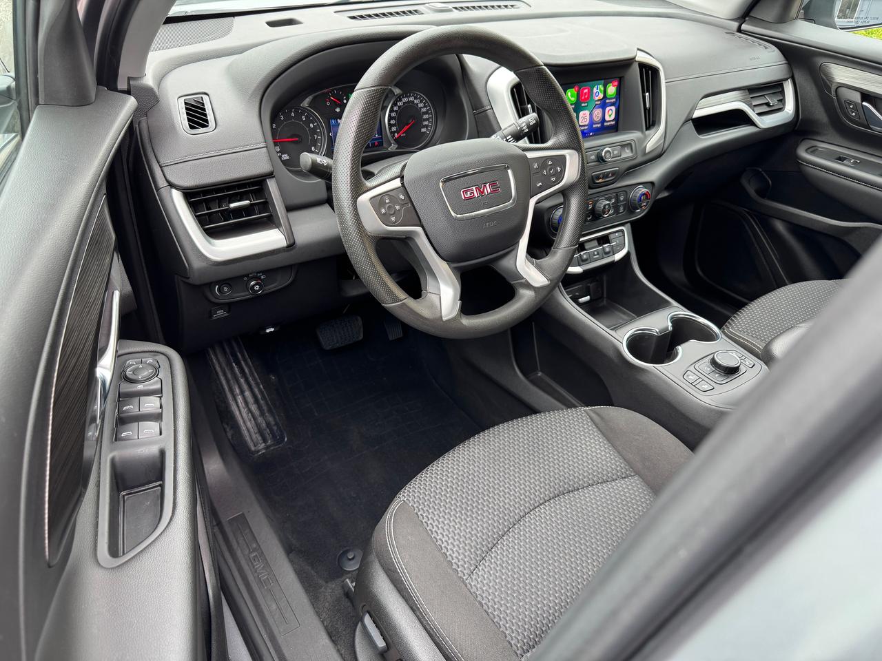 2023 GMC Terrain SLE+Remote Start+One Owner+CLEAN CARFAX Photo