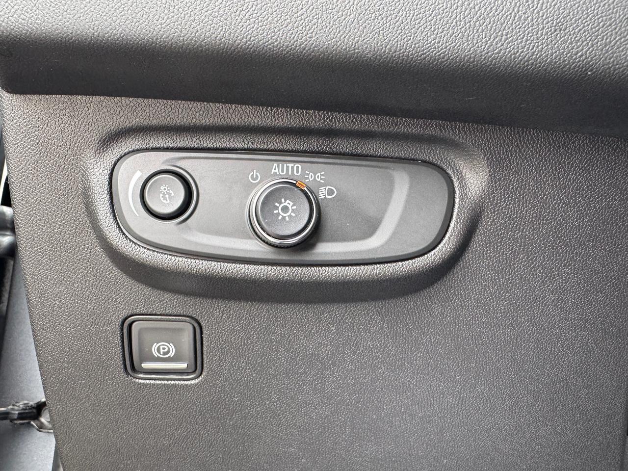 2023 GMC Terrain SLE+Remote Start+One Owner+CLEAN CARFAX Photo