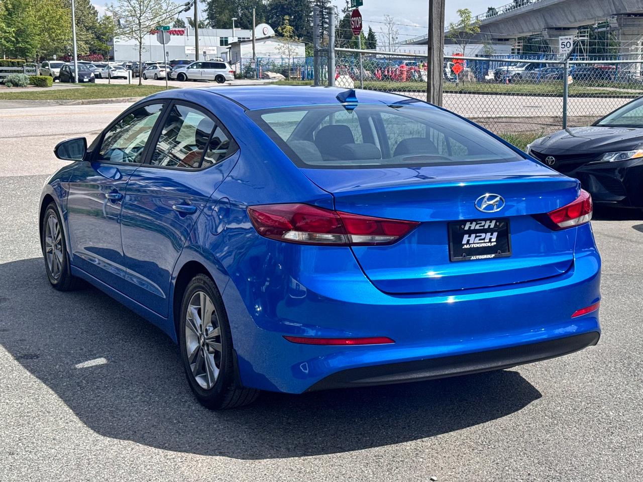 2017 Hyundai Elantra FINANCING AVAILABLE Photo5