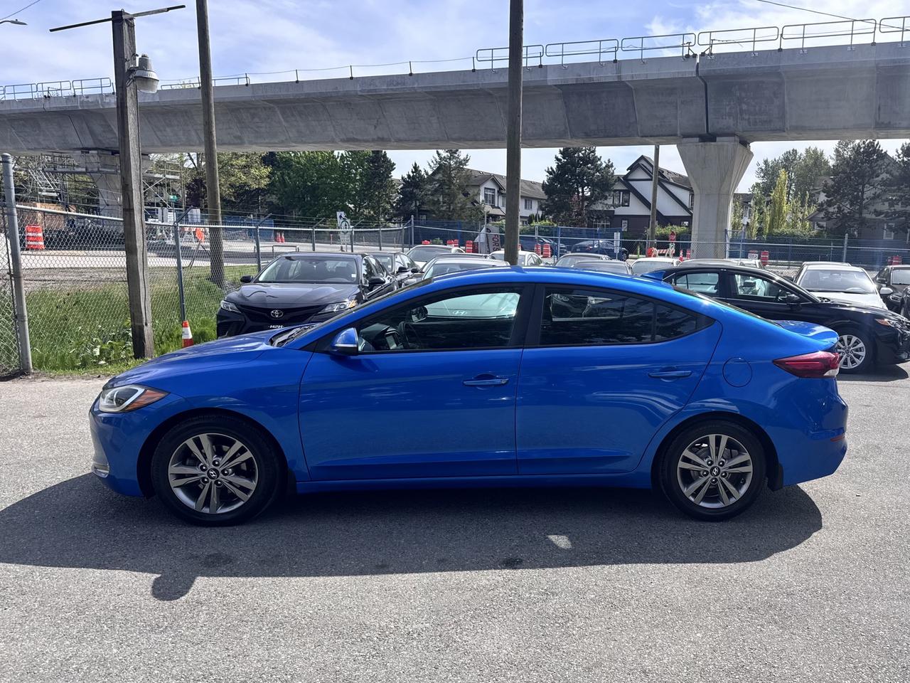 2017 Hyundai Elantra FINANCING AVAILABLE Photo8