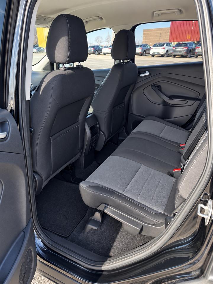 2016 Ford Escape SE Photo