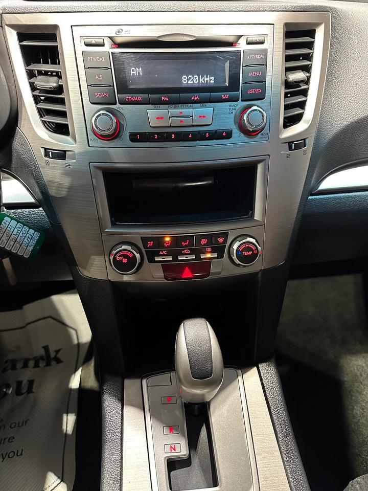 2014 Subaru Legacy 2.5i Premium - Photo #16