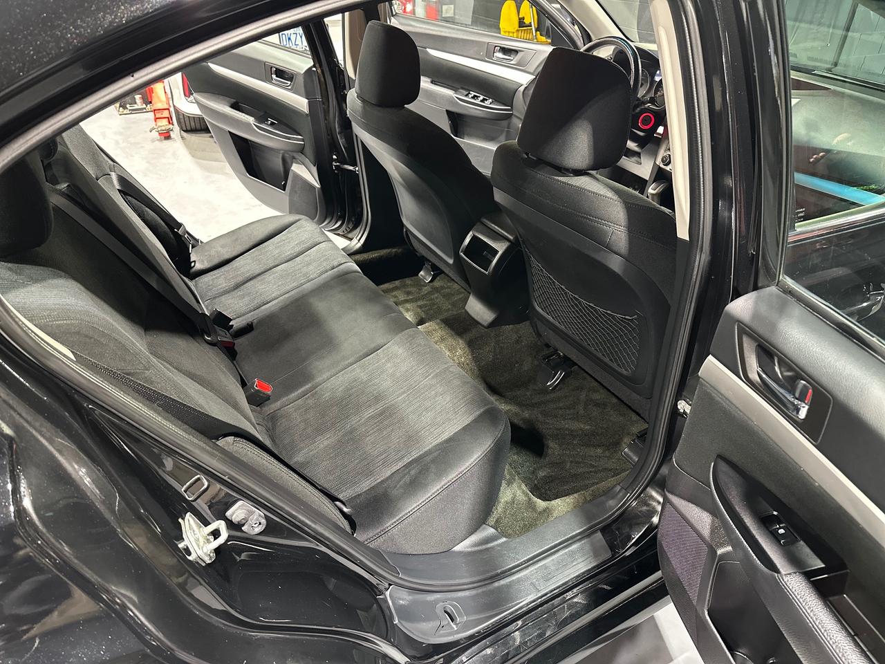 2014 Subaru Legacy 2.5i Premium - Photo #12