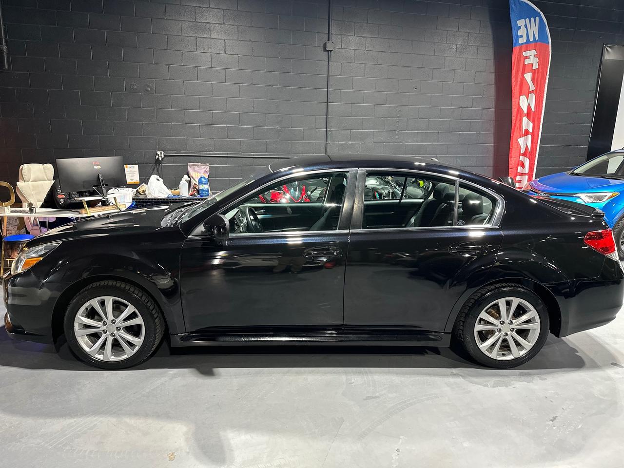 2014 Subaru Legacy 2.5i Premium Photo