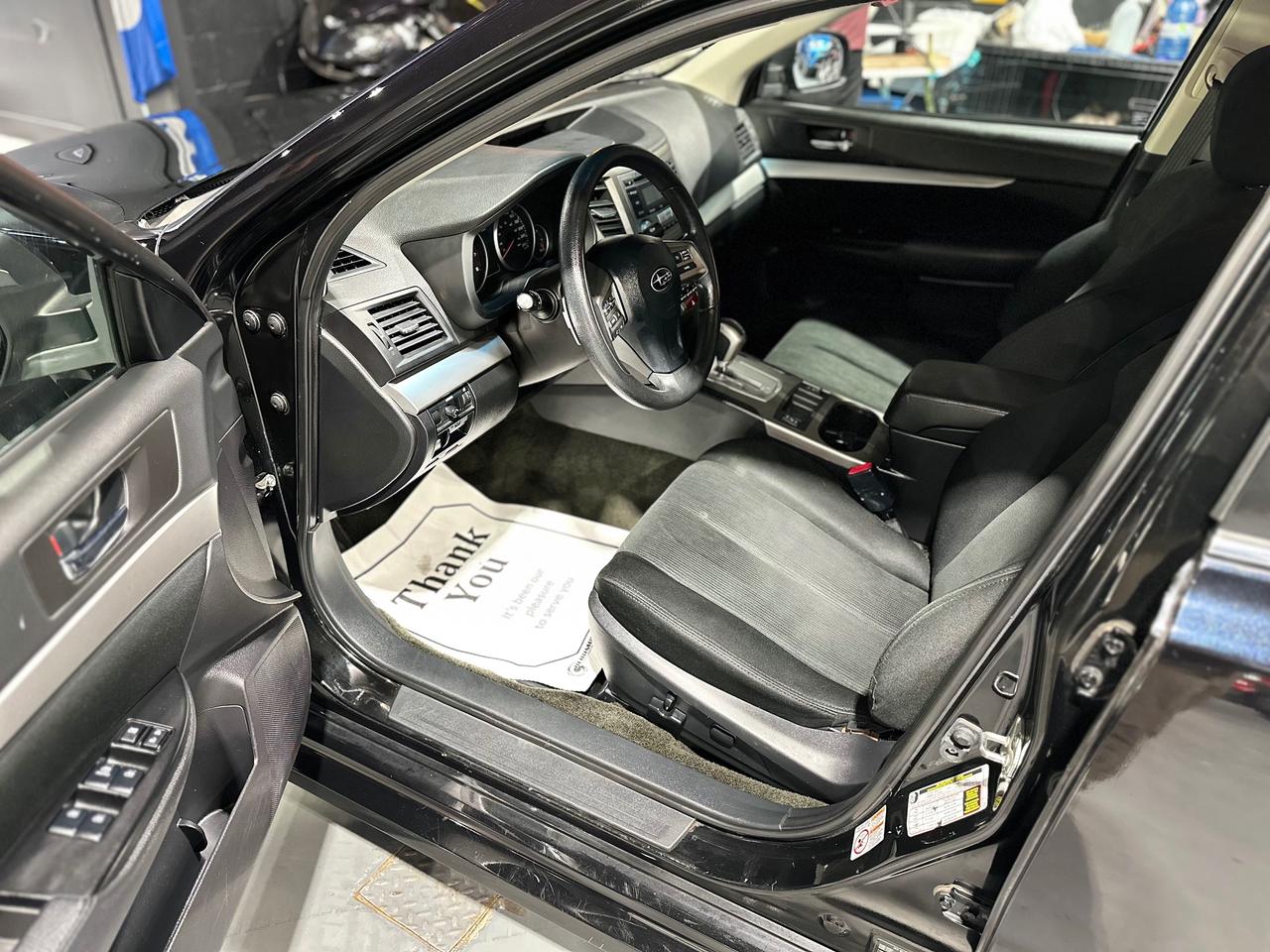 2014 Subaru Legacy 2.5i Premium - Photo #9