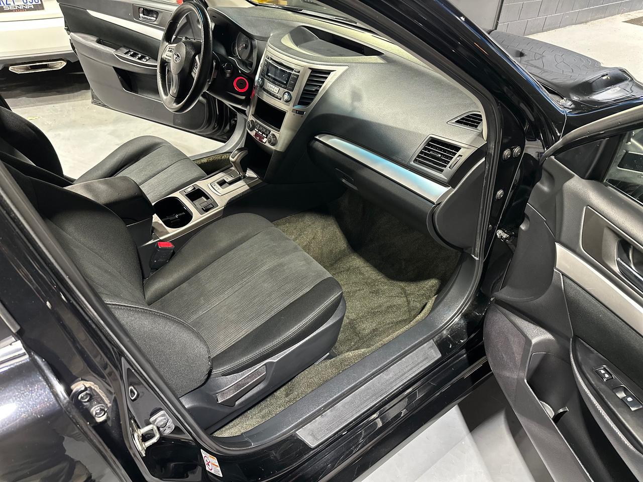 2014 Subaru Legacy 2.5i Premium - Photo #10