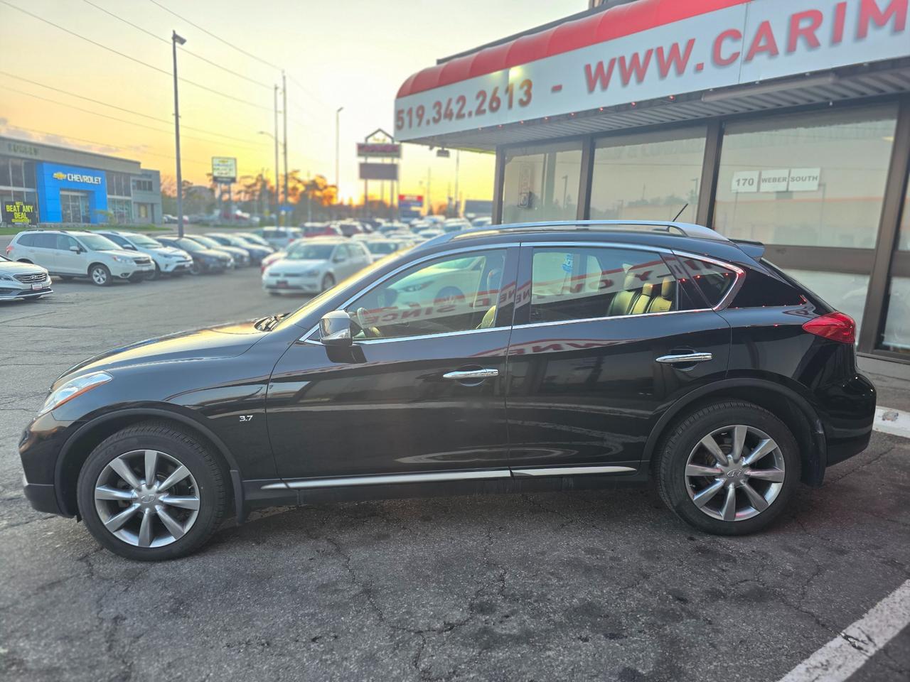 2017 Infiniti QX50 AWD | V6 3.7L | One Owner | Accident Free | Photo