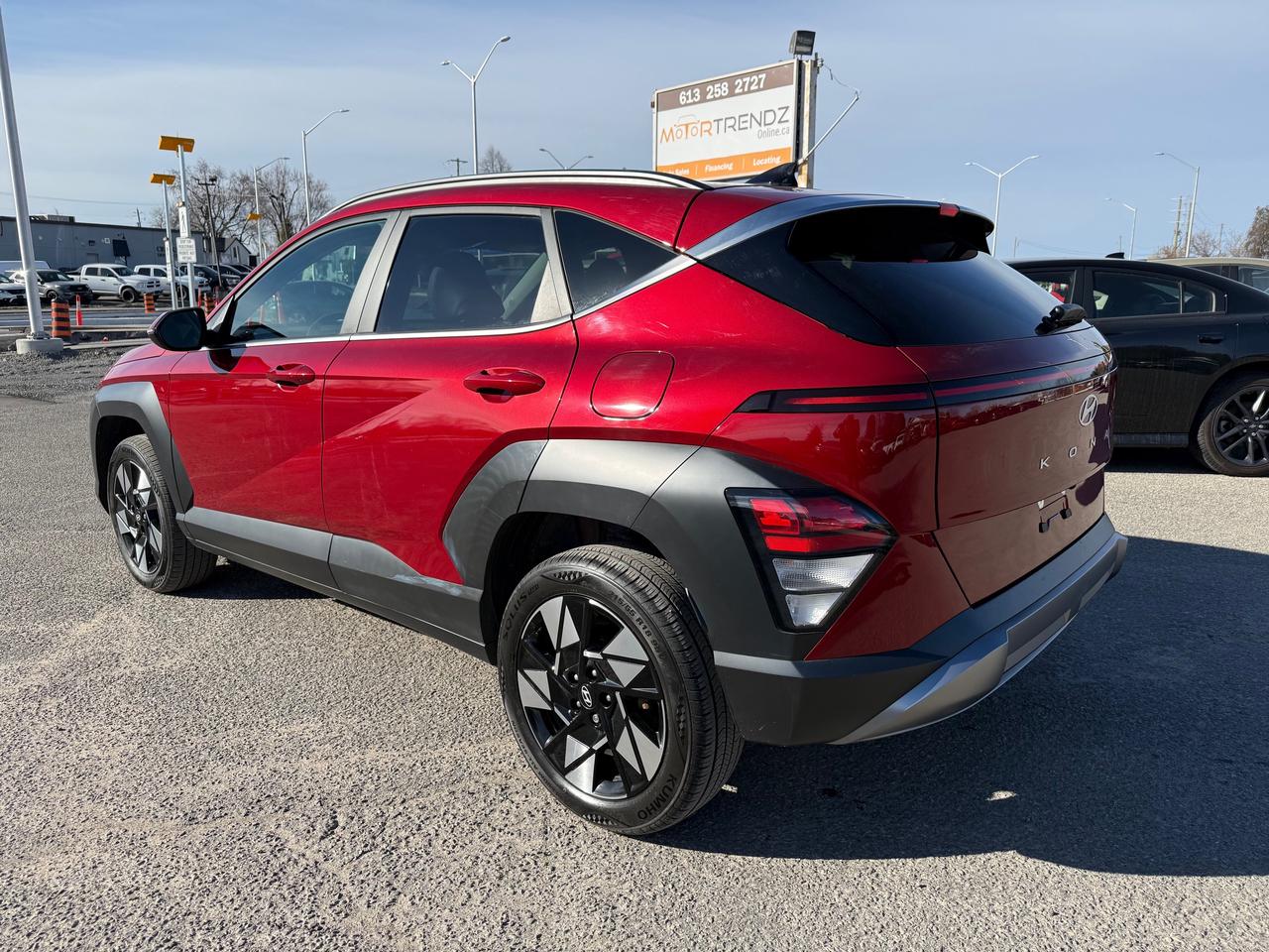 2024 Hyundai KONA 2.0L Preferred w/Trend Package Sunroof! Leather! AutoStart! Photo2