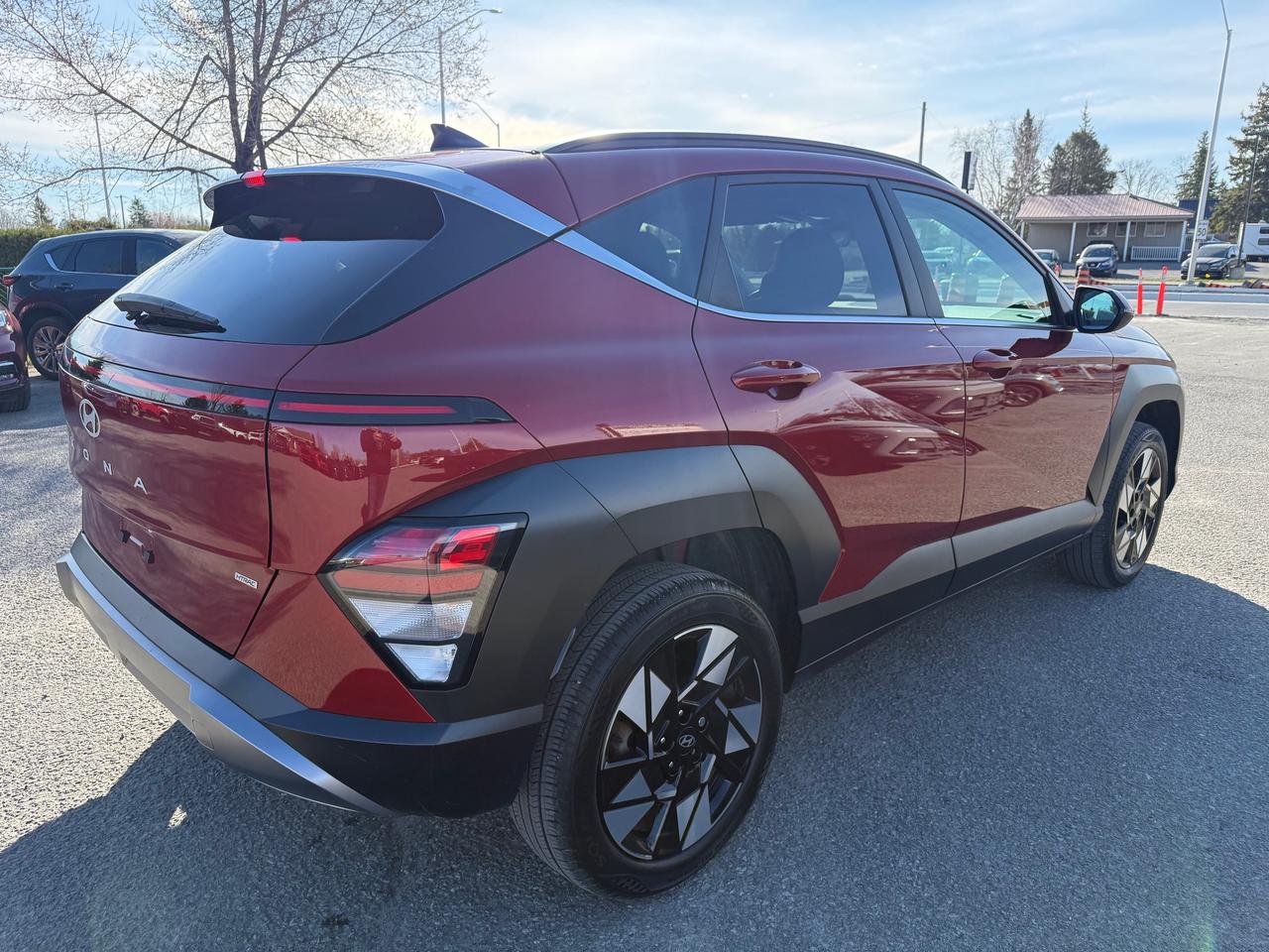 2024 Hyundai KONA 2.0L Preferred w/Trend Package Sunroof! Leather! AutoStart! Photo4