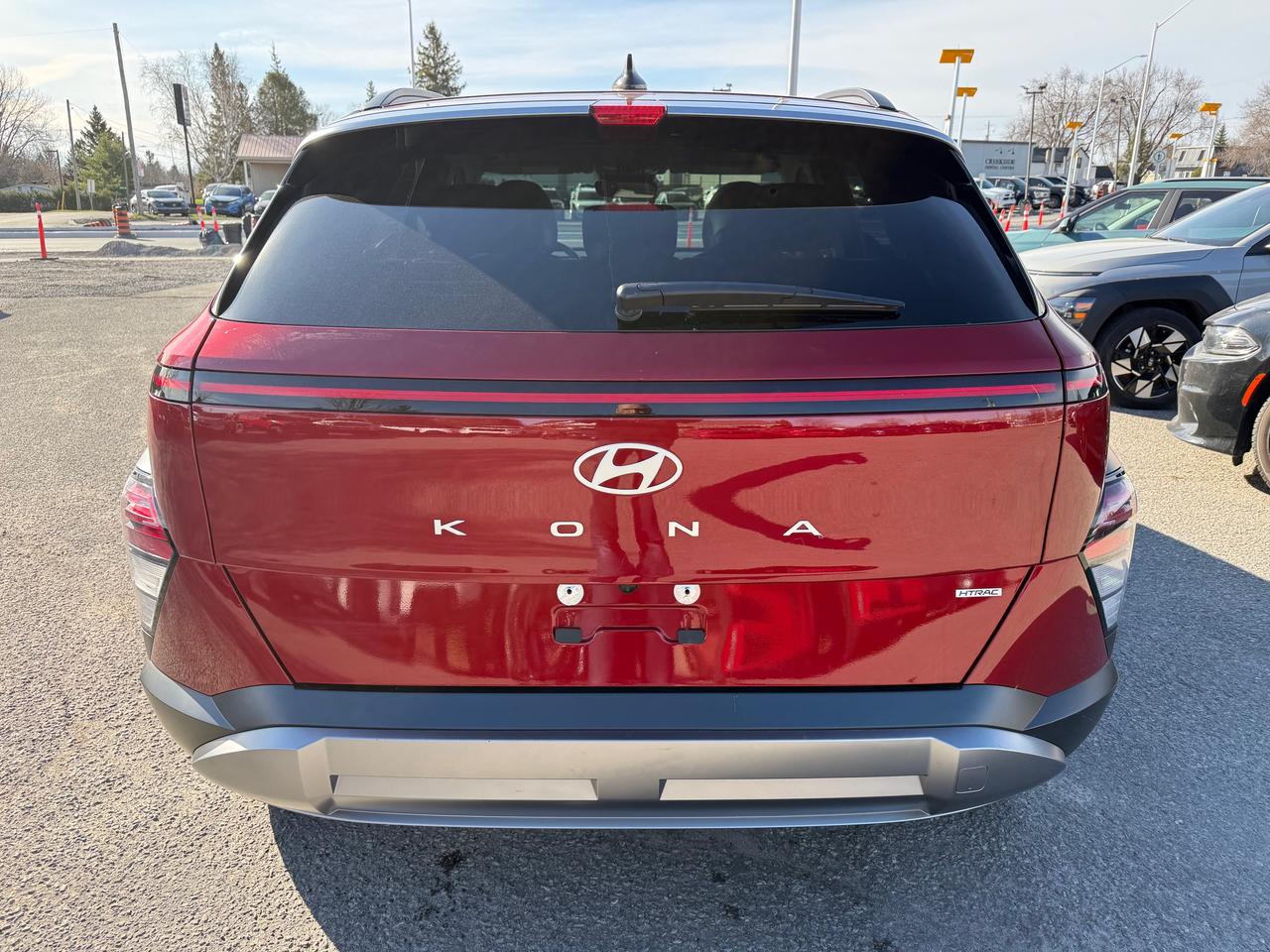 2024 Hyundai KONA 2.0L Preferred w/Trend Package Sunroof! Leather! AutoStart! Photo