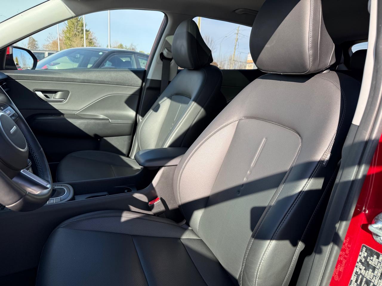 2024 Hyundai KONA 2.0L Preferred w/Trend Package Sunroof! Leather! AutoStart! Photo