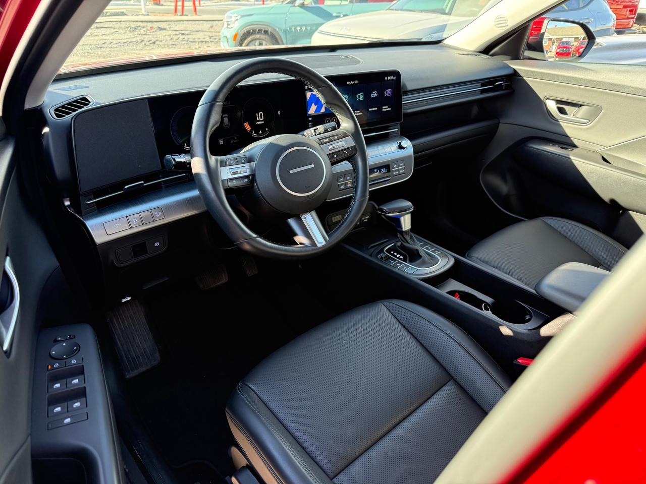 2024 Hyundai KONA 2.0L Preferred w/Trend Package Sunroof! Leather! AutoStart! Photo