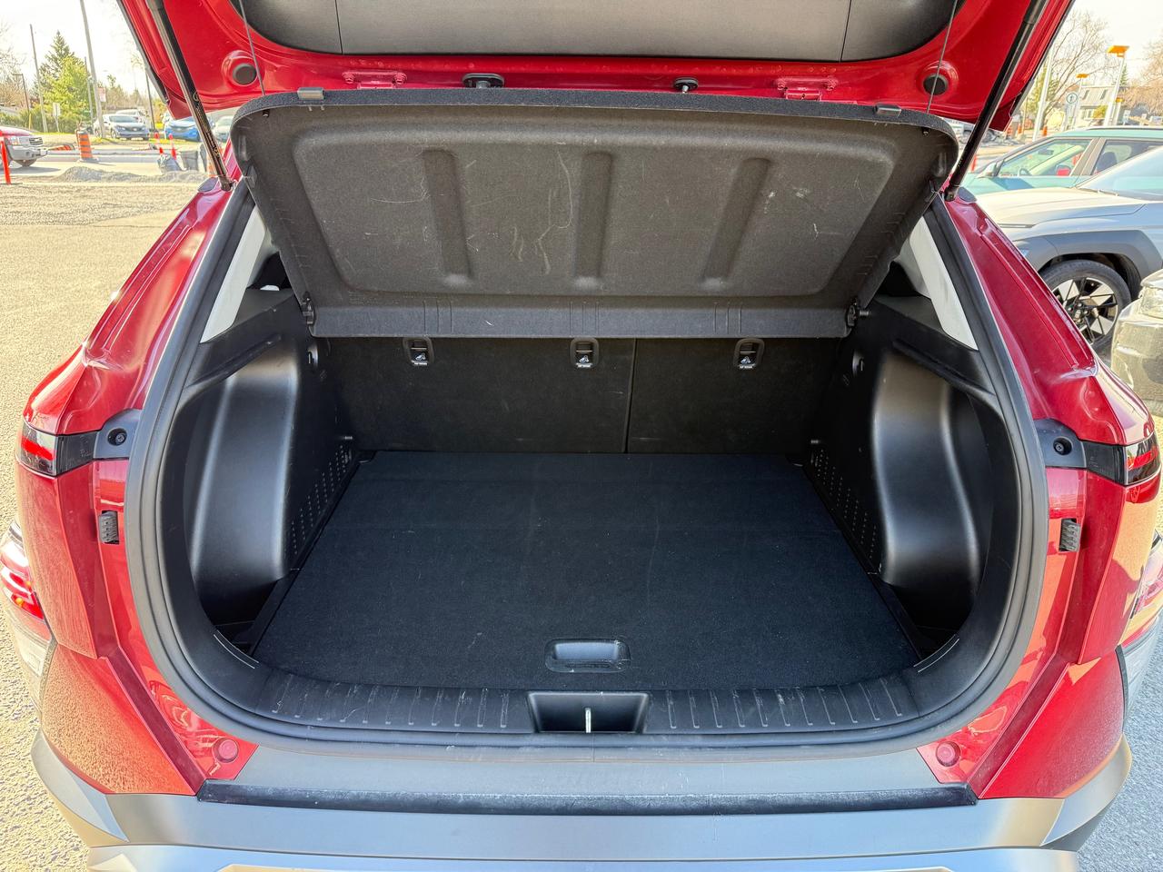 2024 Hyundai KONA 2.0L Preferred w/Trend Package Sunroof! Leather! AutoStart! Photo
