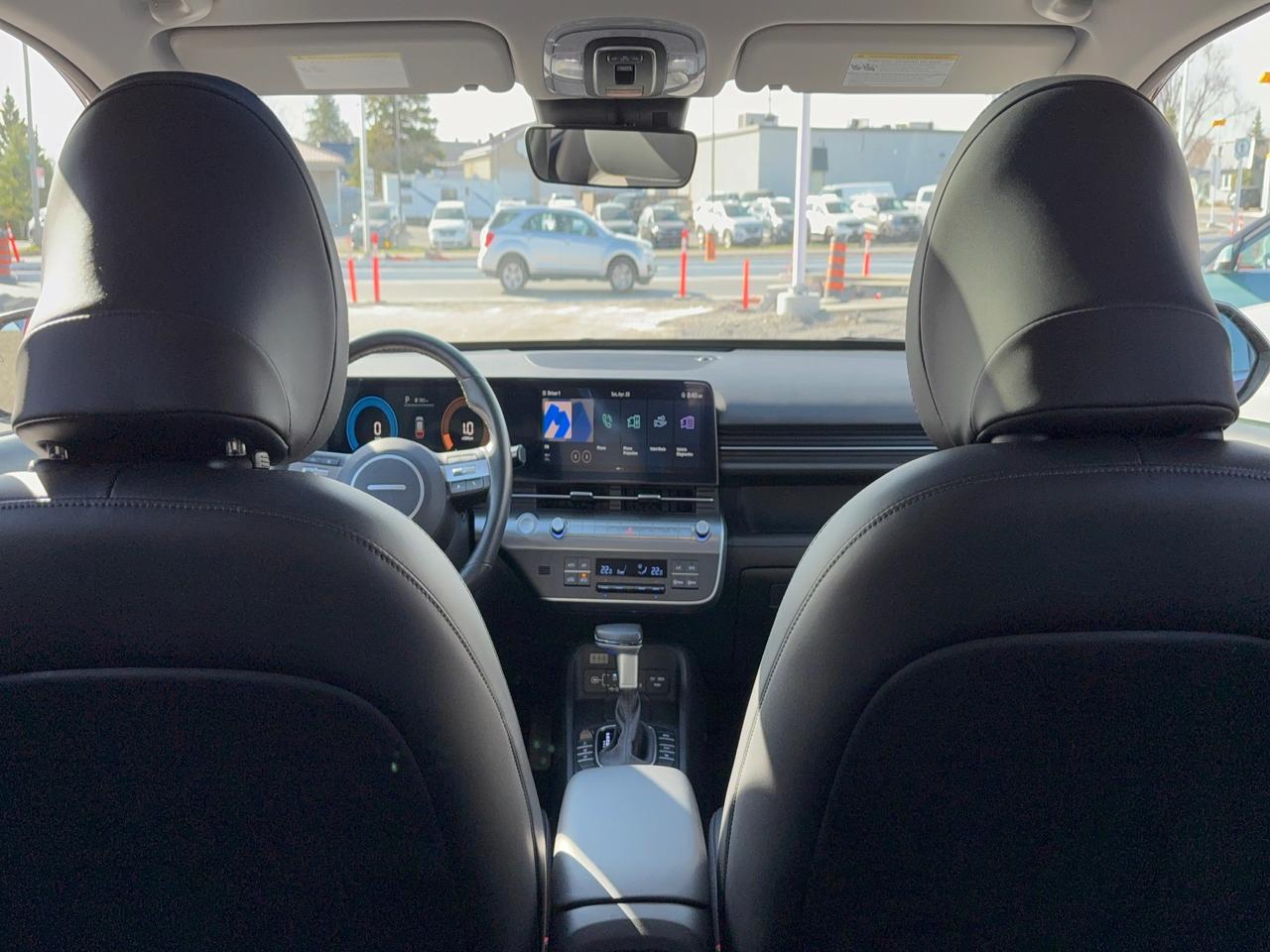 2024 Hyundai KONA 2.0L Preferred w/Trend Package Sunroof! Leather! AutoStart! Photo