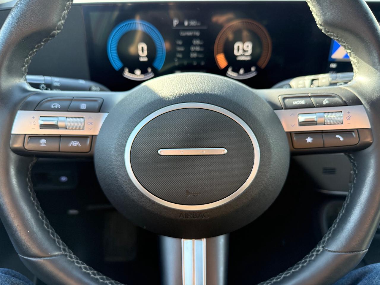 2024 Hyundai KONA 2.0L Preferred w/Trend Package Sunroof! Leather! AutoStart! Photo