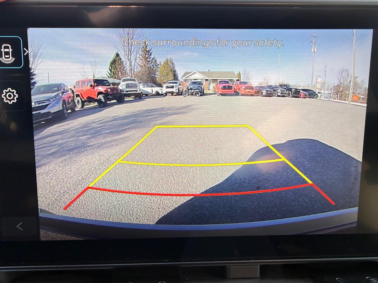 2024 Hyundai KONA 2.0L Preferred w/Trend Package Sunroof! Leather! AutoStart! Photo