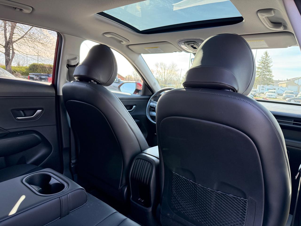 2024 Hyundai KONA 2.0L Preferred w/Trend Package Sunroof! Leather! AutoStart! Photo