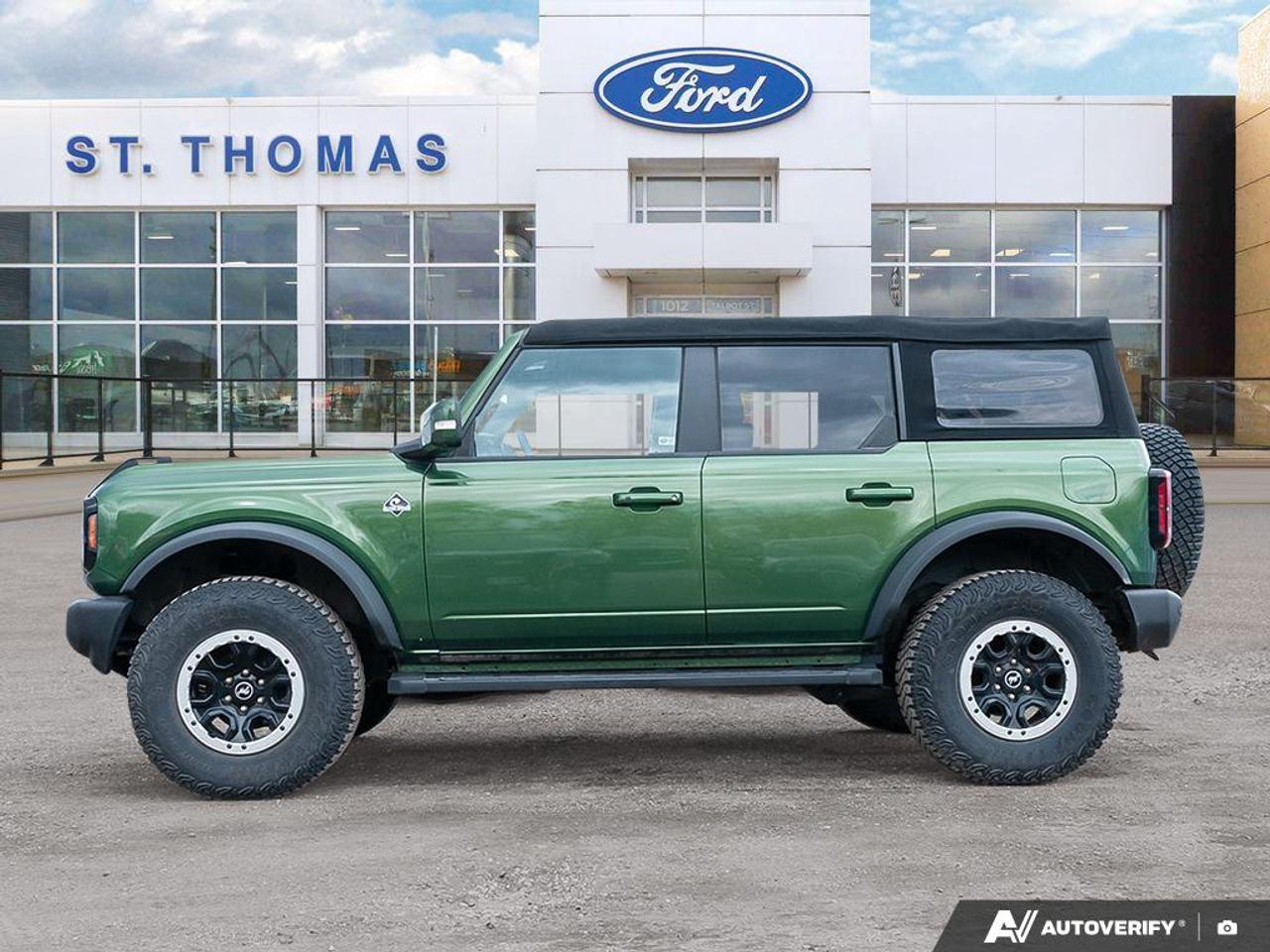 2022 Ford Bronco Outer Banks Photo2