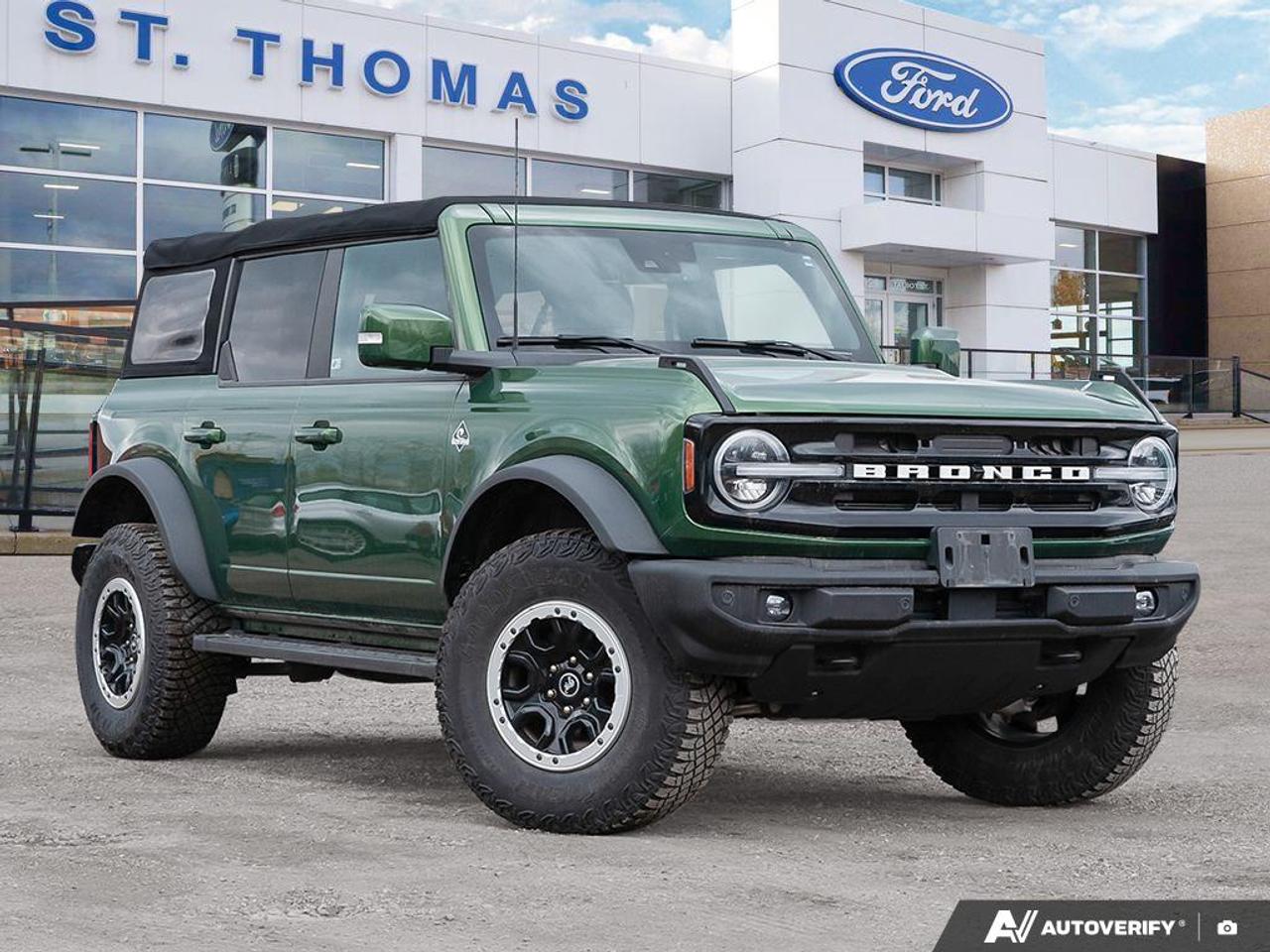 2022 Ford Bronco Outer Banks Photo0