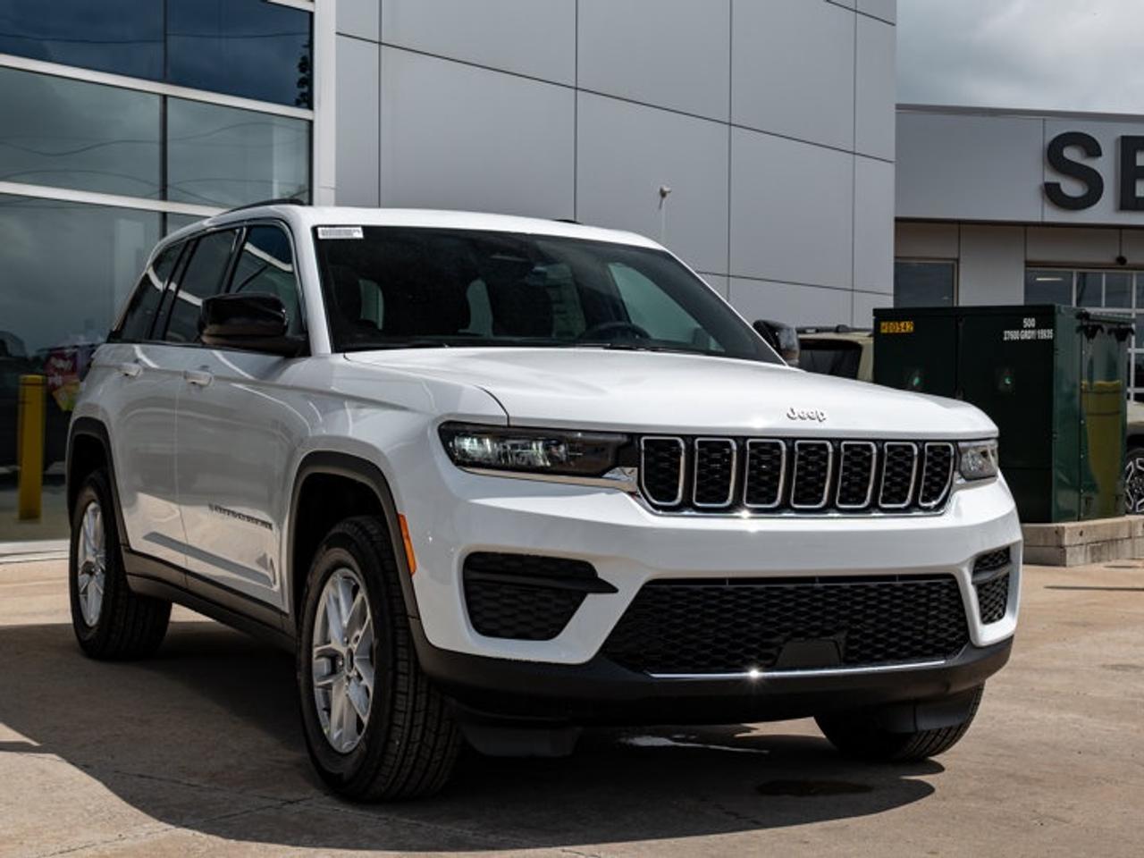 2026 Jeep Grand Cherokee Laredo X Photo