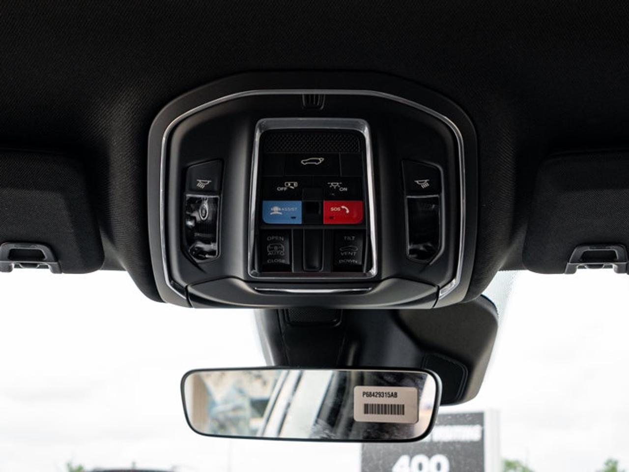 2026 Jeep Grand Cherokee Laredo X Photo