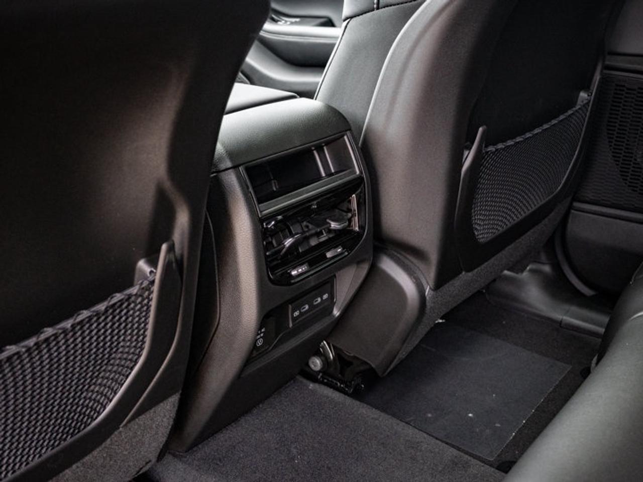 2026 Jeep Grand Cherokee Altitude Photo