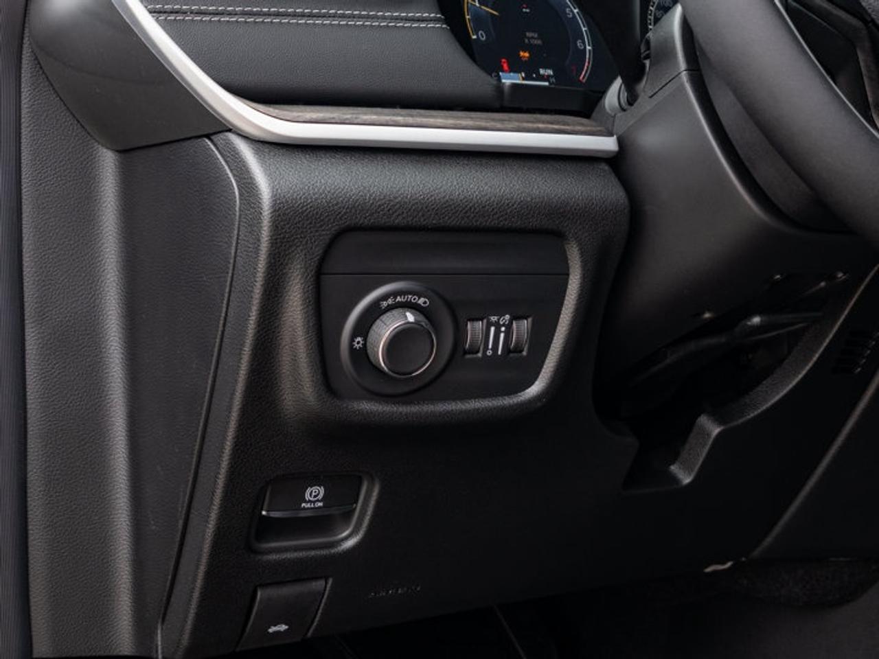 2026 Jeep Grand Cherokee Altitude Photo