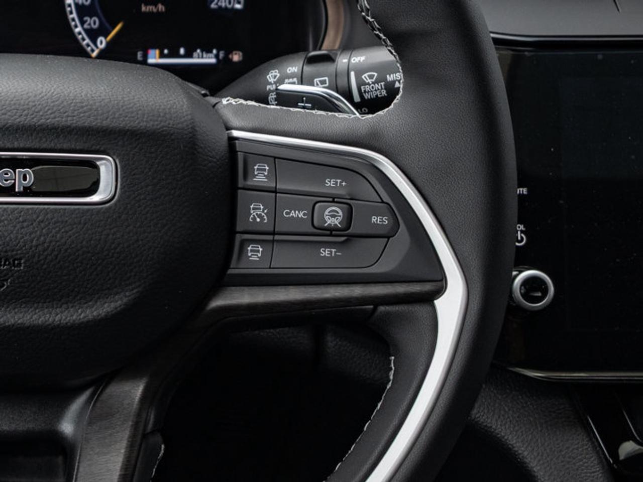 2026 Jeep Grand Cherokee Altitude Photo