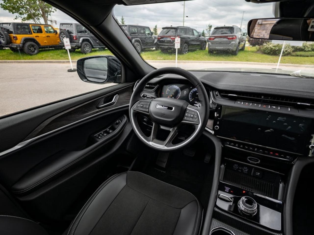 2026 Jeep Grand Cherokee Altitude Photo