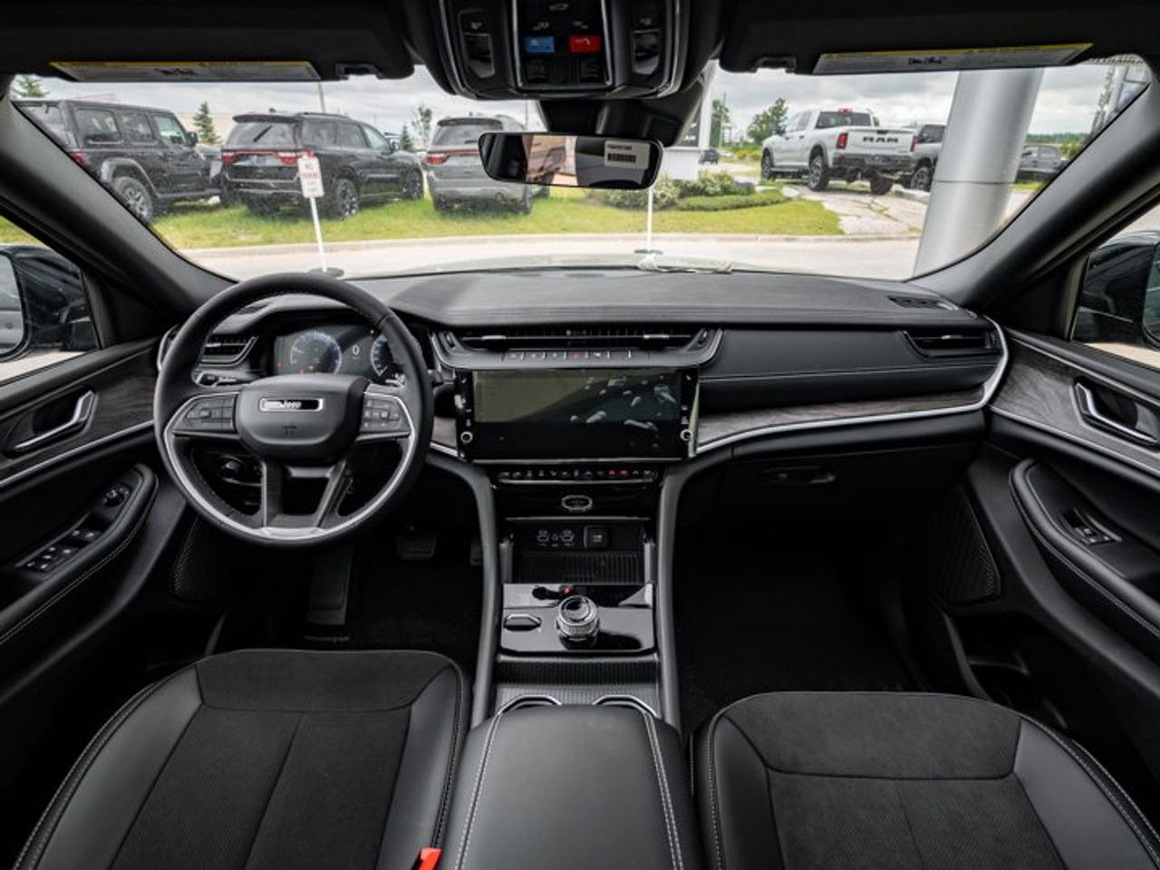 2026 Jeep Grand Cherokee Altitude Photo