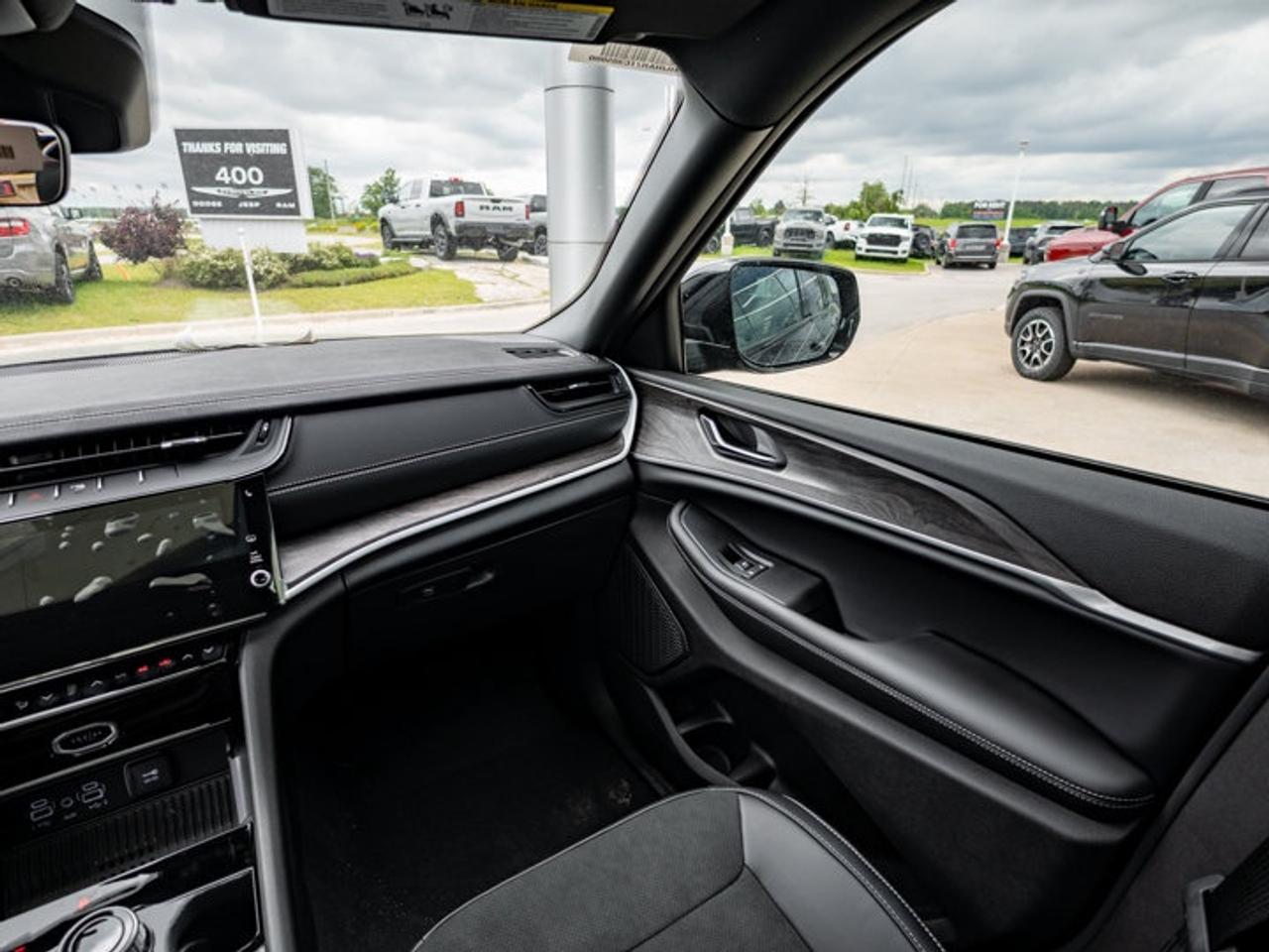 2026 Jeep Grand Cherokee Altitude Photo