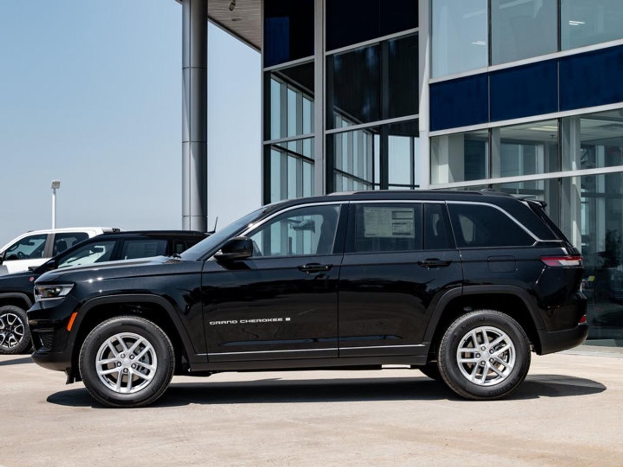 2026 Jeep Grand Cherokee Laredo X Photo