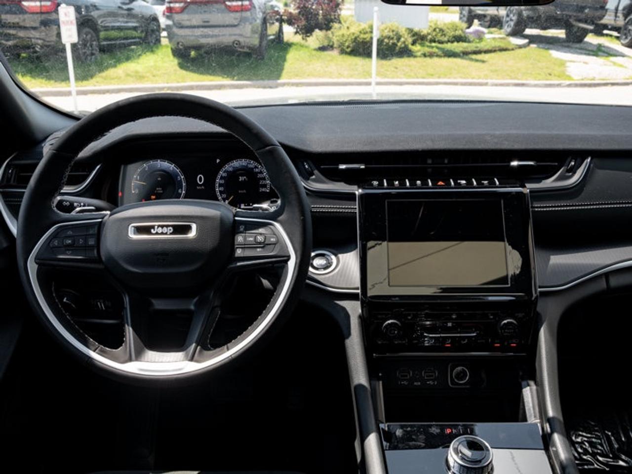 2026 Jeep Grand Cherokee Laredo X Photo2