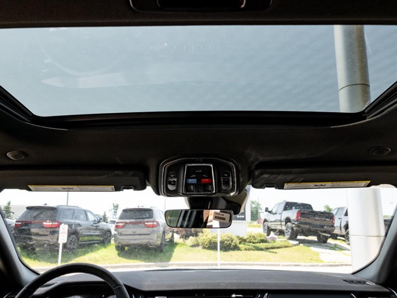 2026 Jeep Grand Cherokee Laredo X Photo