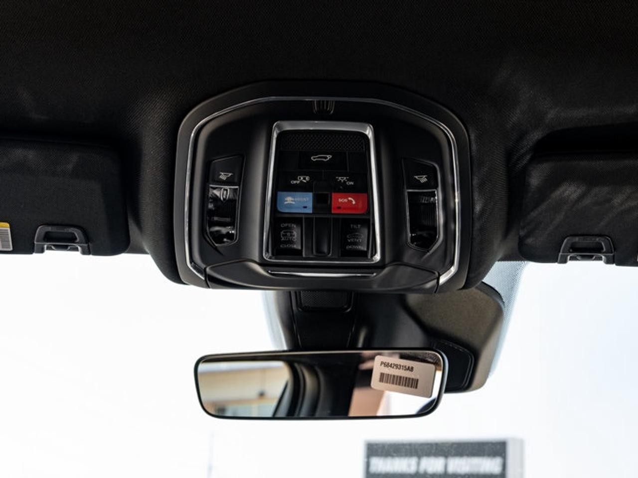 2026 Jeep Grand Cherokee Laredo X Photo