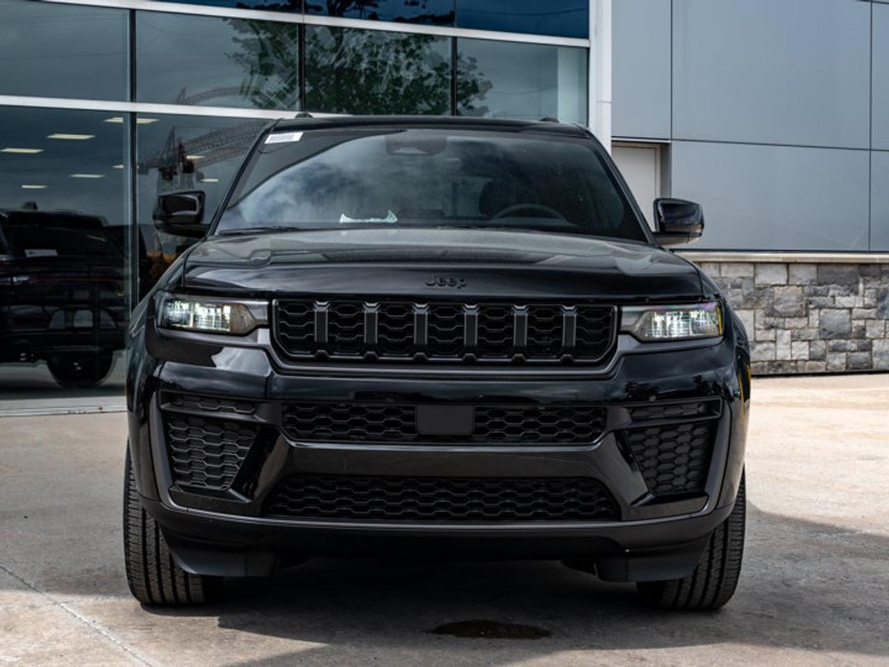 2026 Jeep Grand Cherokee Altitude Photo