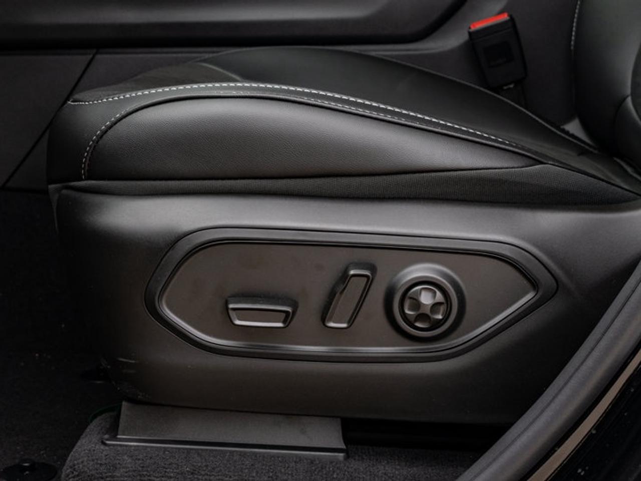 2026 Jeep Grand Cherokee Altitude Photo