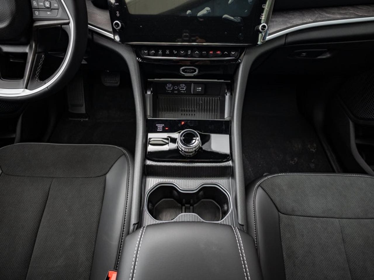 2026 Jeep Grand Cherokee Altitude Photo