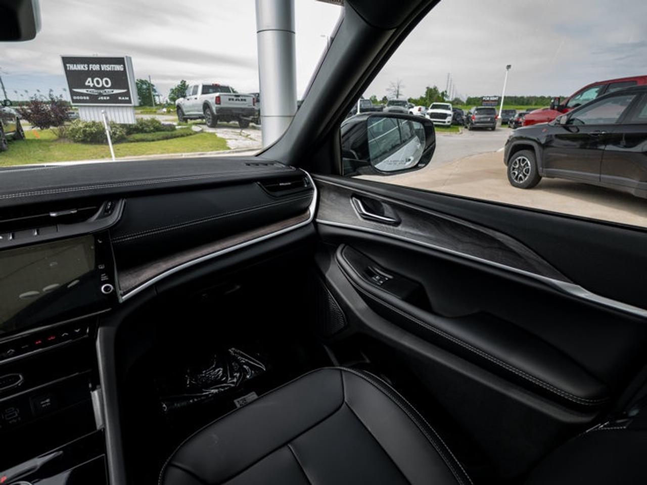 2026 Jeep Grand Cherokee Limited Photo