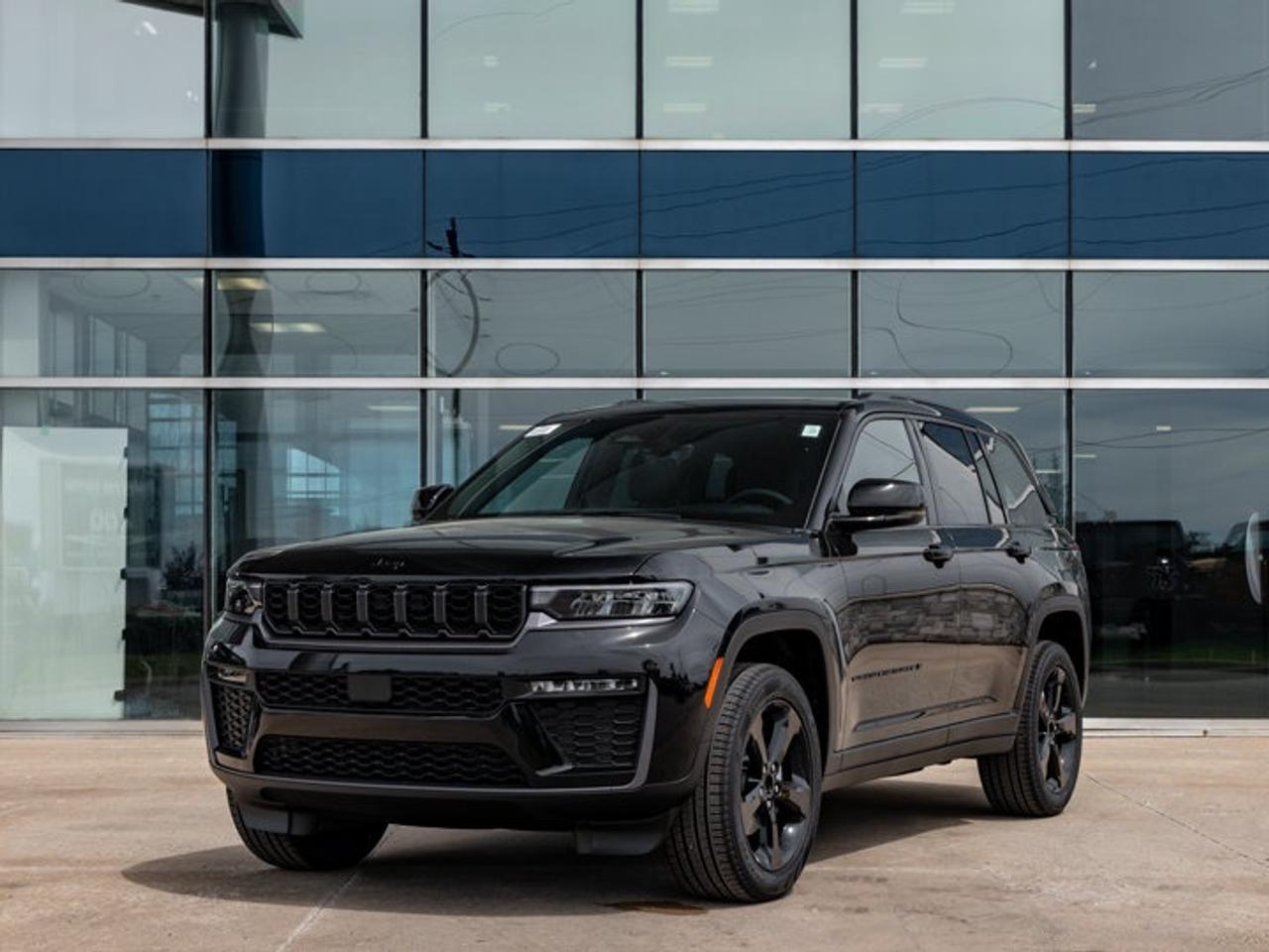 2026 Jeep Grand Cherokee Limited Photo5