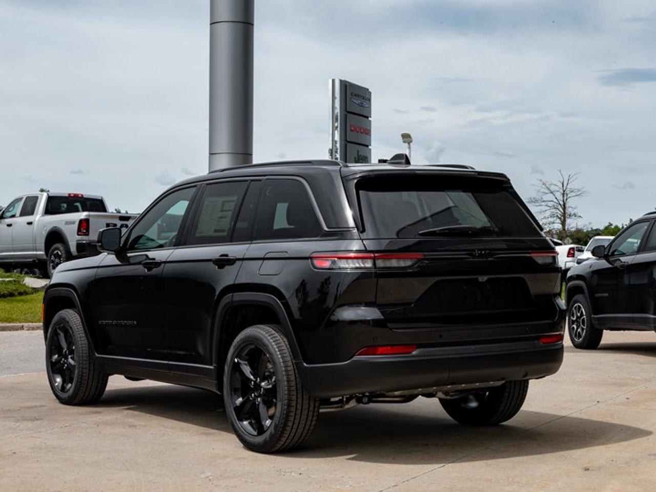 2026 Jeep Grand Cherokee Limited Photo