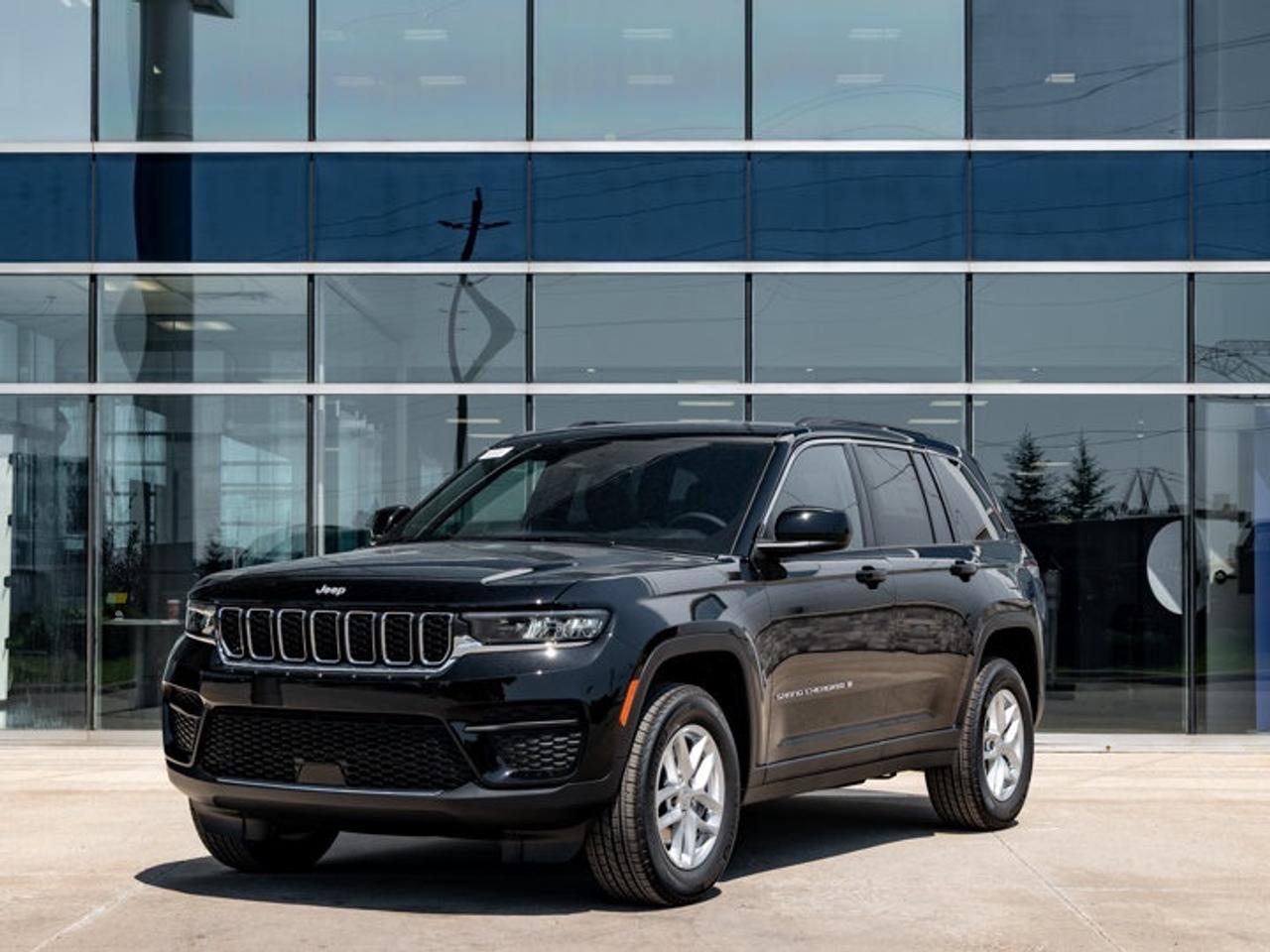 2026 Jeep Grand Cherokee Laredo X Photo1