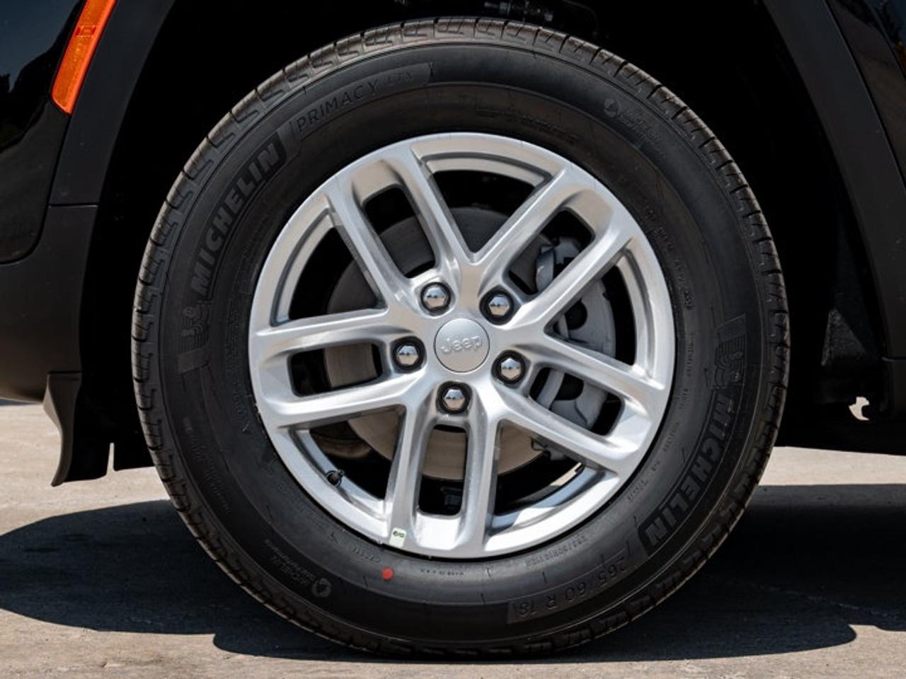 2026 Jeep Grand Cherokee Laredo X Photo