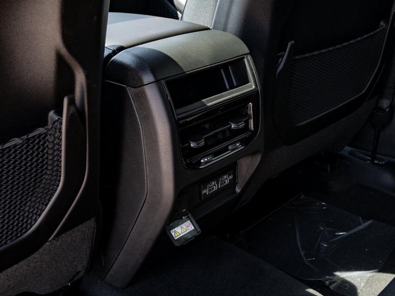 2026 Jeep Grand Cherokee Laredo X Photo