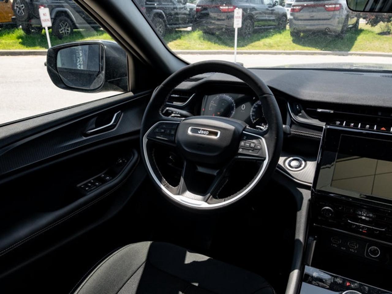 2026 Jeep Grand Cherokee Laredo X Photo